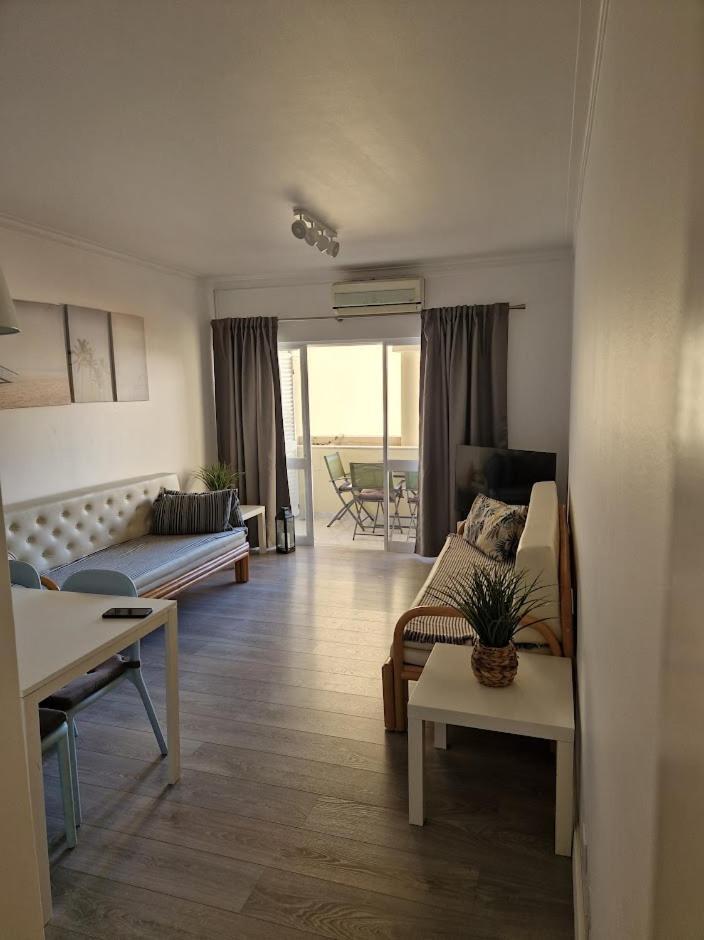 Apartamento T2 Palmeira Gale-Praia Da Gale Guia  Eksteriør billede
